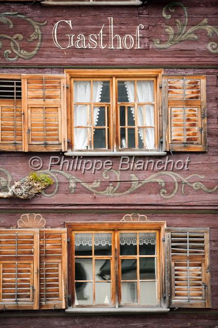 autriche vorarlberg 14.JPG - Façade d'une auberge à Schwarzenberg, Bregenzerwald, Vorarlberg, Autriche